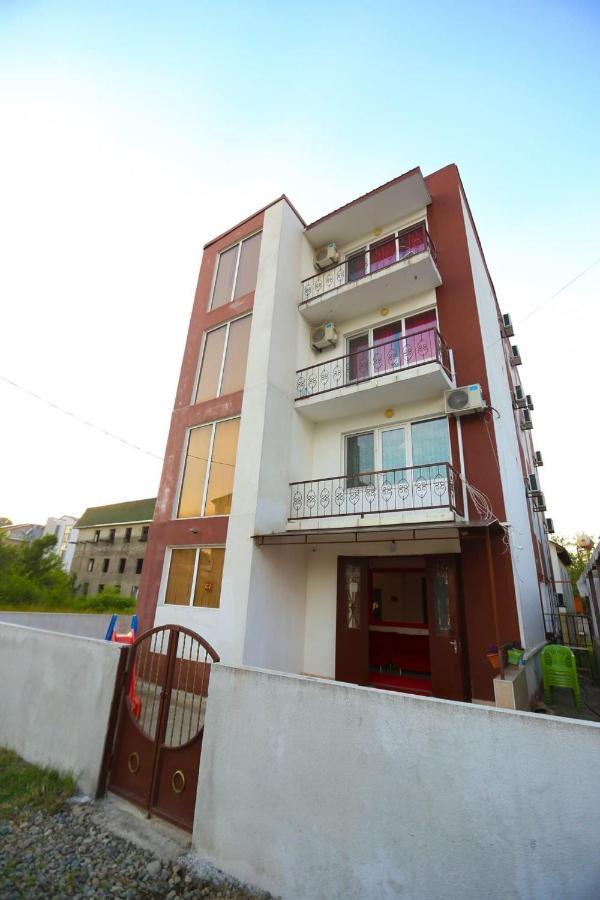 Theodora Hotel Ureki Ngoại thất bức ảnh