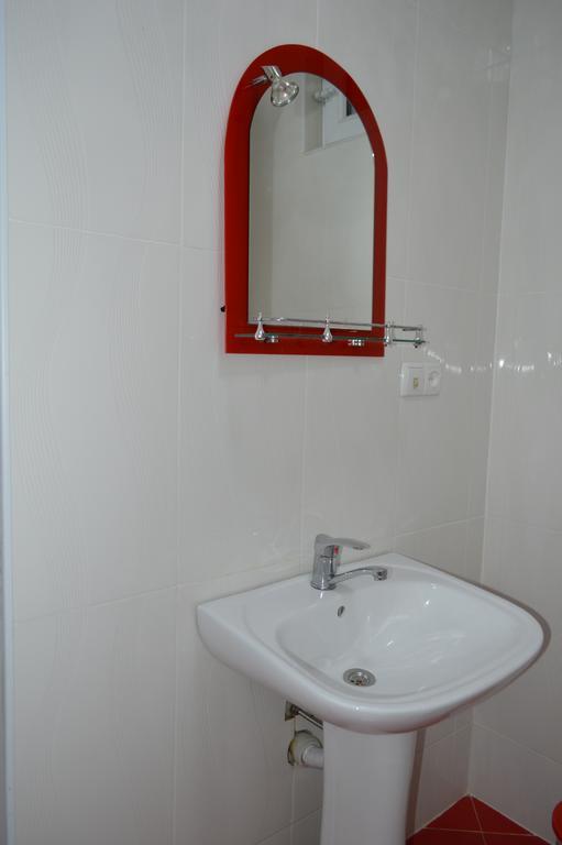 Theodora Hotel Ureki Ngoại thất bức ảnh