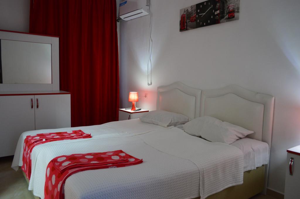 Theodora Hotel Ureki Ngoại thất bức ảnh