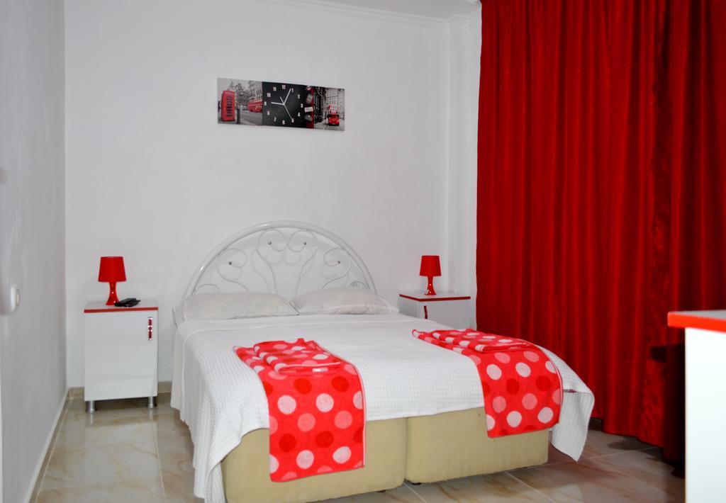 Theodora Hotel Ureki Ngoại thất bức ảnh